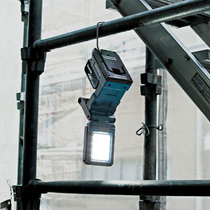 Cordless Magnetic Light LXT DML819